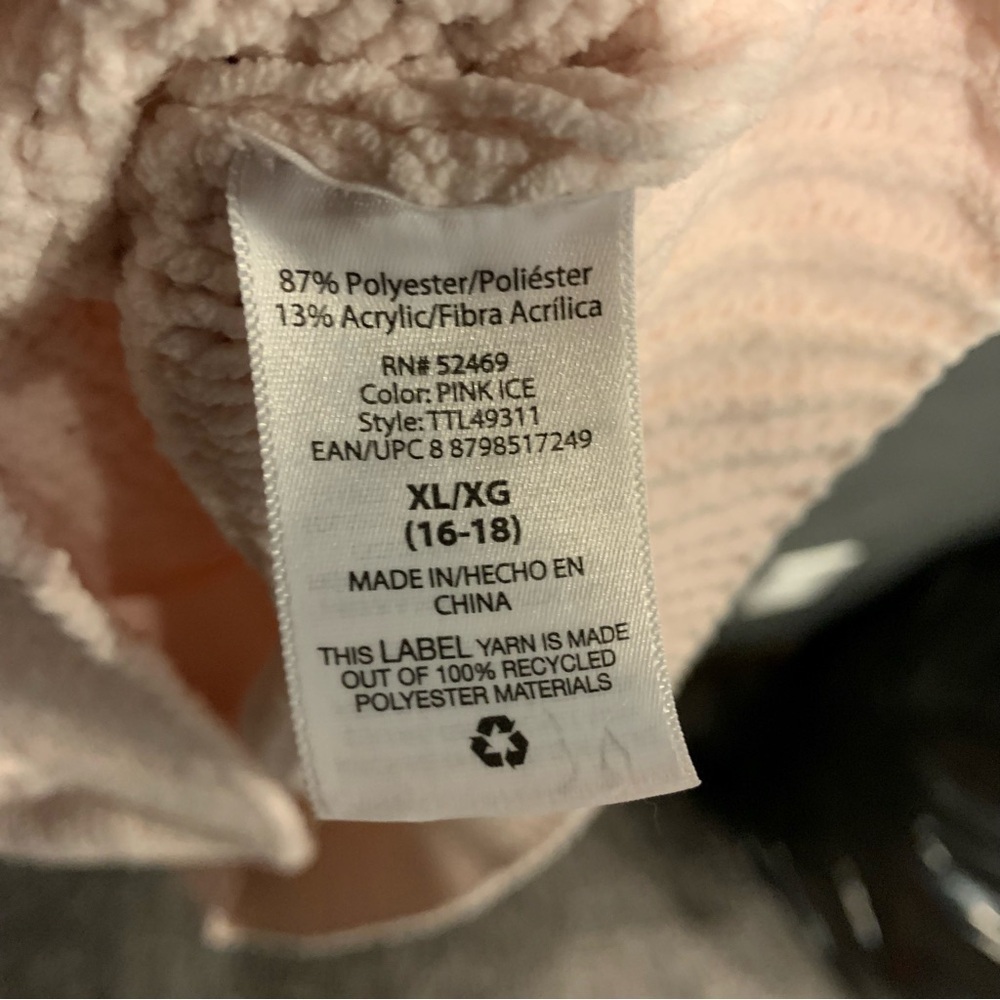 Women’s Time & Tru Sweater - Picture 5 of 5